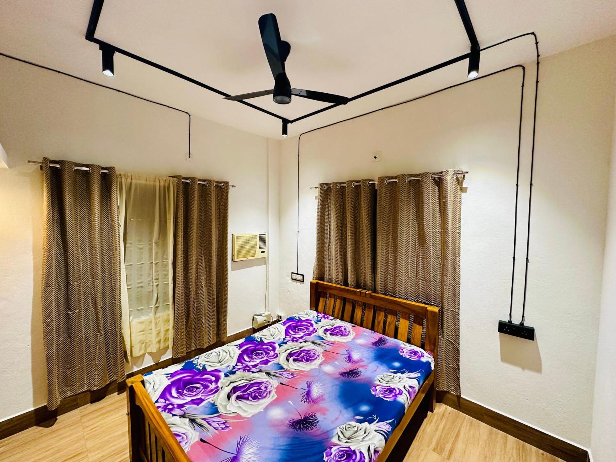 Neat Ac Room Near Someshwar Beach Mangaluru Exterior foto